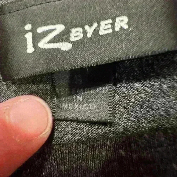 Iz Byer Y2K gray short sleeve top with black lace detail size small - Picture 5 of 8